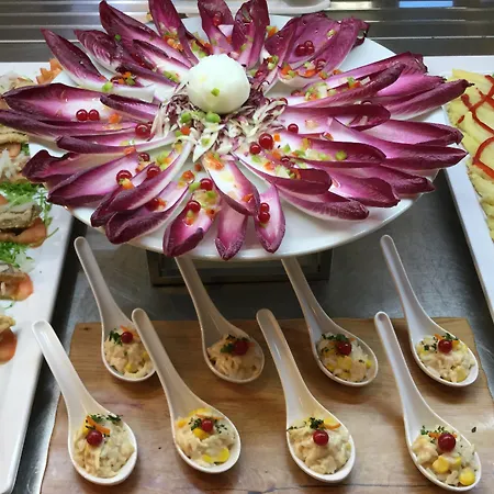 Ξενοδοχείο με διαμερίσματα Ona Palm