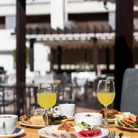 Ona Palm アパートホテル