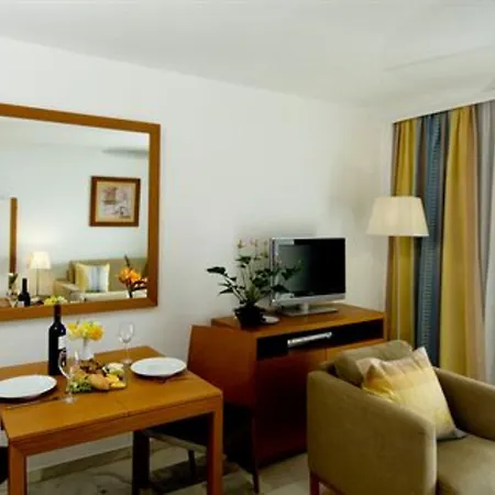 Ξενοδοχείο με διαμερίσματα Ona Palm 3*